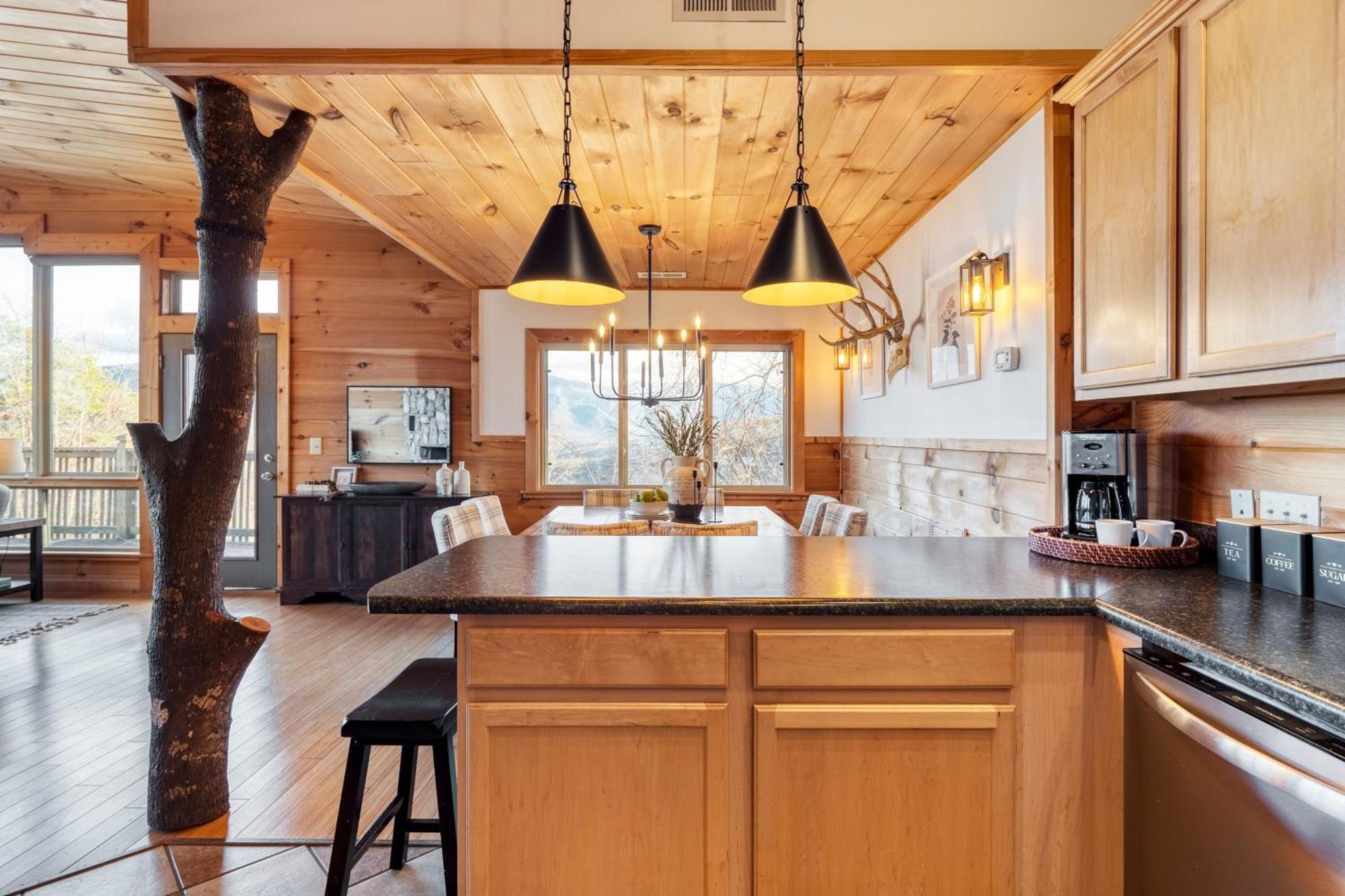 Chestnut By Avantstay Mountain Cabin W Treetop Views Hot Tub Game Room Гатлінбург Екстер'єр фото