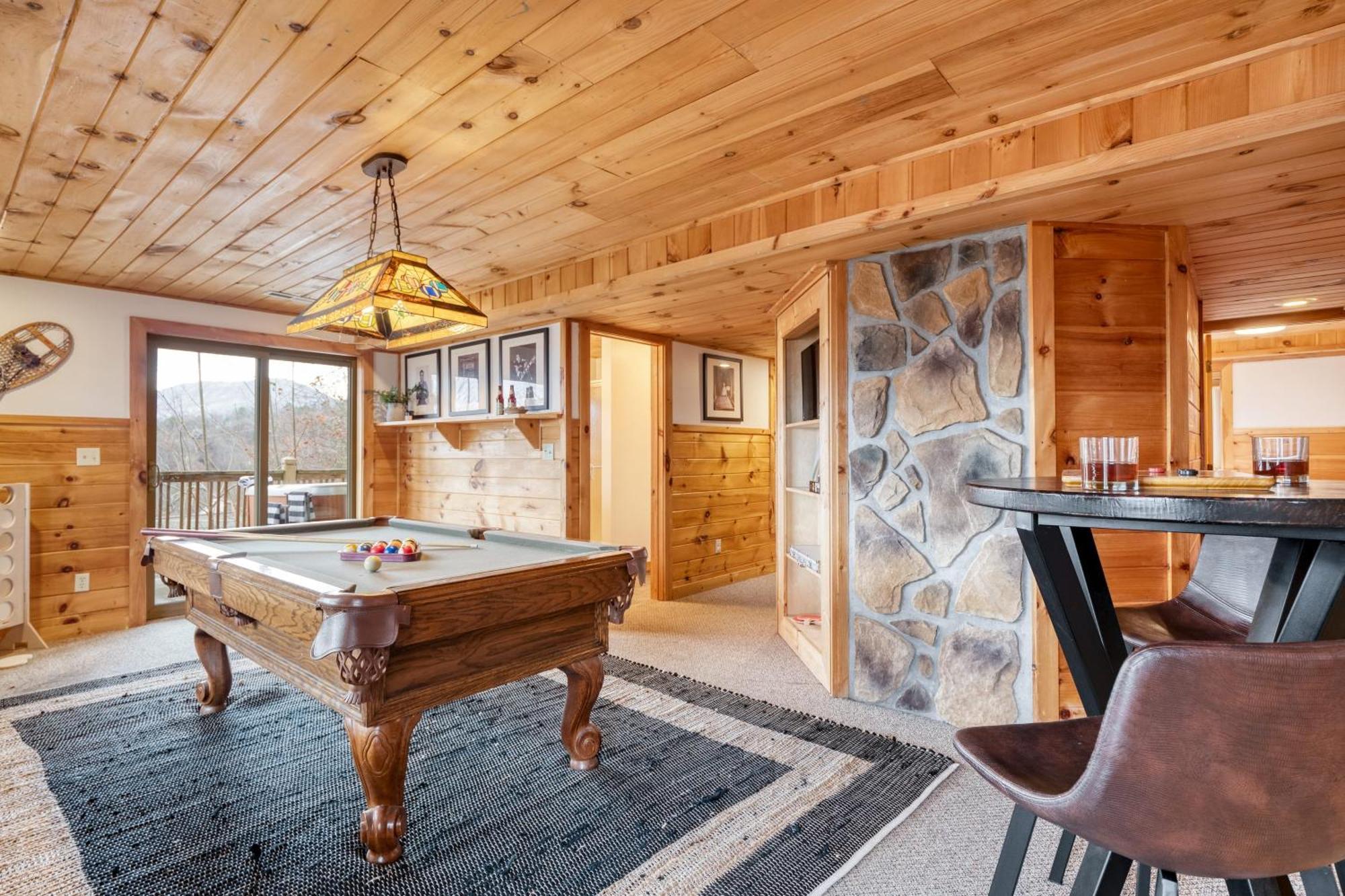 Chestnut By Avantstay Mountain Cabin W Treetop Views Hot Tub Game Room Гатлінбург Екстер'єр фото
